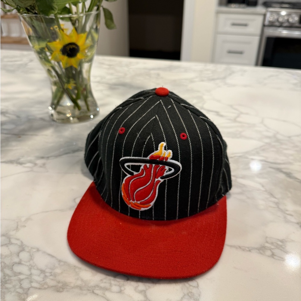 Miami Heat Black & Red Pinstripe Snapback Cap with Logo NBA